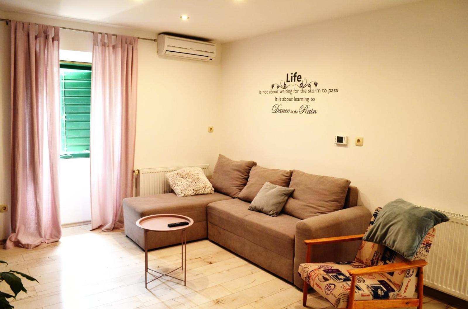 Apartmani Spanja Vodice Esterno foto