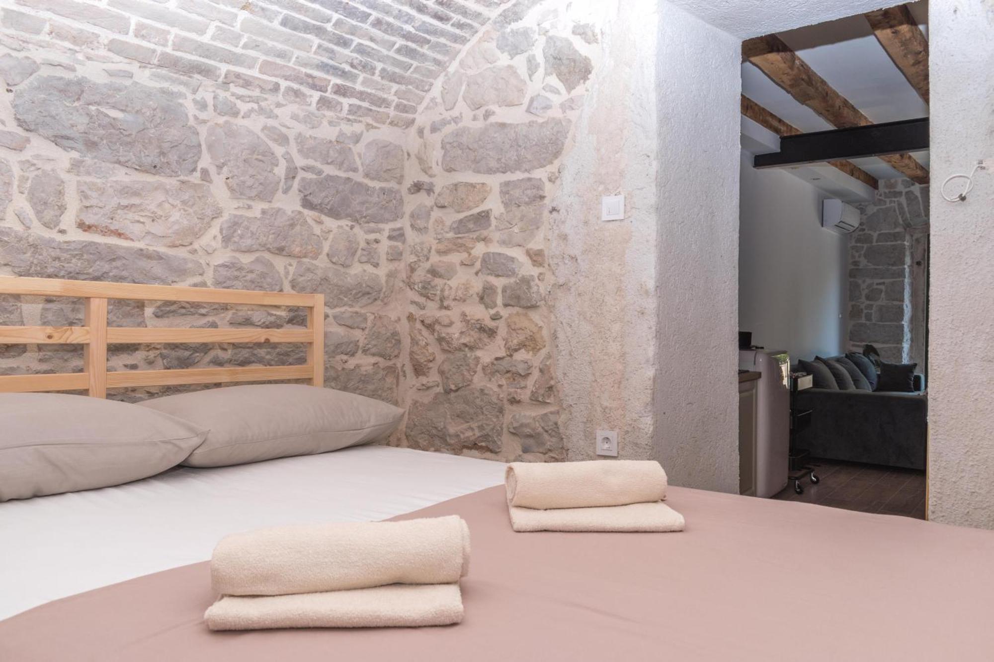 Apartmani Spanja Vodice Esterno foto